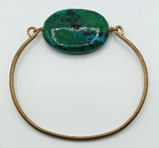 Gold Tone Bangle Bracelet with Polished Green Faceted Stone Pendant  - £13.28 GBP