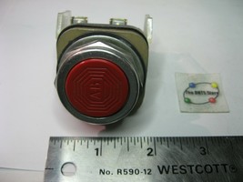 Push-Button Switch Red Momentary SPST Panel Mnt Allen Bradley 800T-A6 600V Used - $12.34