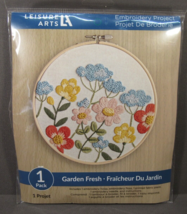 Crewel Embroidery Un-opened DIY Kit Colorful Flowers 6&quot; Hoop 2023 Leisure Arts - £11.61 GBP