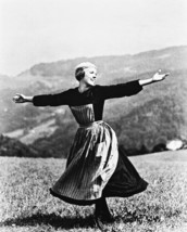 Julie Andrews Arms Outstretched On Mountain The Sound Of Music 8x10 Photo - £7.72 GBP