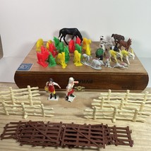 Vintage Farm Barn Animal Toys Pieces - £17.56 GBP