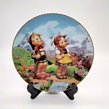 Hummel Plate Collectable 8&quot; Danbury Mint Little Explorers Gold Numbered ... - £11.68 GBP