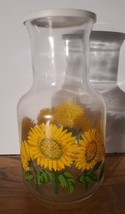 Vintage Sunflower Glass Juice Carafe 9&quot; Tall With Lid Made In Canada - £27.14 GBP