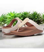 FITFLOP Women&#39;s Verna Toe-Thongs Sandal Stone Size 6 Ivory Flowers Pearls - $736.37 MXN