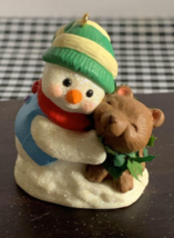 Hallmark Snow Buddies Snowman bear Ornament 2002 - £11.74 GBP