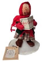Annalee 1989 Christmas Caroler Mouse Doll 6" Girl Green Felt Red Scarf w... - $29.69