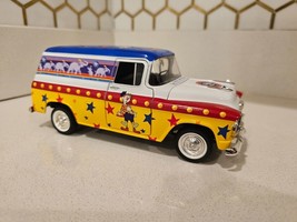 SpecCast Ringling Bros. Barnum &amp; Baily Circus 1957 Chevy Panel Van Diecast Model - £95.02 GBP