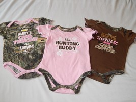 Baby Girls Mossy Oak 3 pc Camo Bodysuit Set Size 18 &amp; 24 Months Outfit Hunting - £19.85 GBP