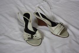 Kenneth Cole New York 9 Wood Wedge Ivory Leather Slingback Sandal Heels - $15.96