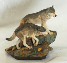 Two Wolves on Rock Resin Figurine - £11.65 GBP