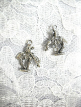 New End Of The Trail 3D Horse &amp; Rider W Spear Dangling Usa Pewter Charm Earrings - £6.29 GBP