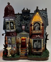 Lemax Spooky Town #35004 THE HOUSE OF SHADOWS Exterior Lighted Building NEW - £48.66 GBP