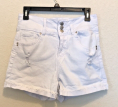 Frenzy Lightly Distressed White Shorts Size 13/31 - $23.48