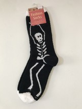 Halloween Skeleton Fluffy Socks Black White Furry Fall Autumn Skull Funny NWT - £9.51 GBP