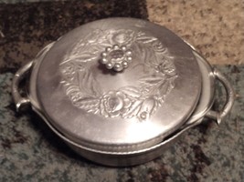 VINTAGE ANTIQUE HAMMERED EVERLAST FORGED ALUMINUM CASSEROLE DISH WITH LID - £27.23 GBP