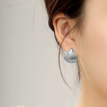 Fever Same Shell Earrings Metal Design Advanced Earrings Pleated Korean Style - £7.84 GBP