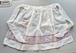 Vintage Sheer Nylon Half Christmas Apron with Pocket &amp; Red Trim Moms Kit... - $375.42 MXN