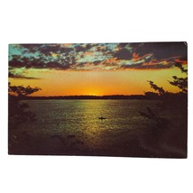 Postcard Sunset Boat On Lake Hayward Wisconsin Chrome Unposted - £5.44 GBP