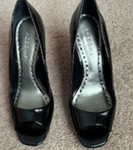 Women&#39;s Heels BCB Girls Black Shiny Open Toe Size 6M Heels 3 1/2 - £23.97 GBP