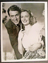 JAMES STEWARD &amp; DONNA REED (ITS A WONDERFUL LIFE RARE  1946 PUBLICTY STILL - $7,321.08 MXN