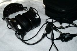 US AVIATION ACADEMY AVIATION HEADSET 517B2B - €115,14 EUR