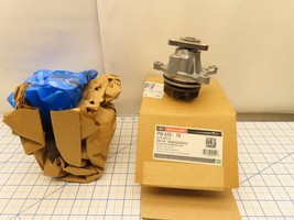 Ford EJ7Z-8501-H Water Pump PW-625 - €63,08 EUR