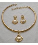 Vtg Gold Choker Necklace w Pearl Pendant Snake Chain &amp; Matching Earrings... - £51.32 GBP