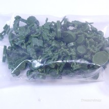 2010 RISK Game of Global Domination Replacement Parts / Pieces GREEN Army 60pcs - £3.15 GBP