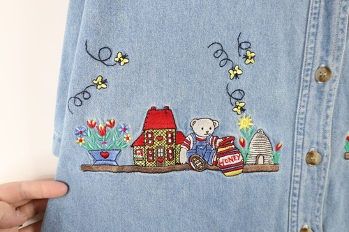 Vtg 90s Womens 20W Distressed Country Primitive Bear Flower Denim Button Shirt Item image 4
