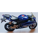 Yamaha YZF-R6 Motorcycle 1:18 Scale Die Cast &amp; Plastic Sport Bike by Mai... - $940.68 MXN