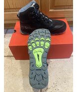Altra Lone Peak Mid All Weather Black WOMENS Size 6 WATER PROOF - $2,275.45 MXN