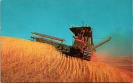 Vtg Plastichrome Postcard - Wheat Harvest in Oregon Smith&#39;s Scenic Views Unused - £3.12 GBP