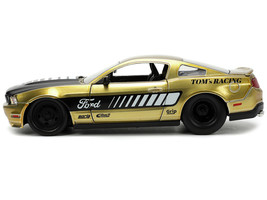 2010 Ford Mustang GT Gold Metallic w Black Graphics Hood Tom&#39;s Racing Bigtime Mu - £28.97 GBP