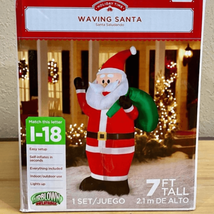 7Ft Waving Santa w/ Gift Bag Lighted Christmas Airblown Inflatable - £23.43 GBP