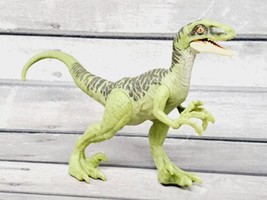Jurassic World Camp Cretaceous Wild Pack Velociraptor Green Dino Escape JW 2022 - £8.26 GBP