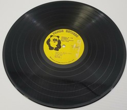 V) Doggie in the Window and Other Musical Happy Songs - Panda - Vinyl Record - £3.15 GBP