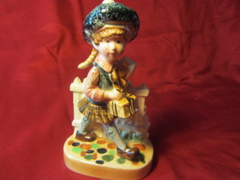 1971 Hobby Holly American Greetings Porcelain Girl Figurine 6&quot;, Collectible - £19.75 GBP