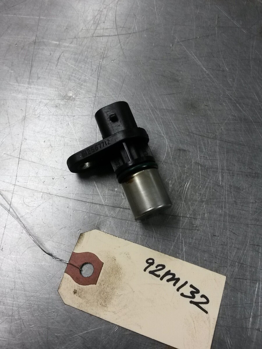 Crankshaft Position Sensor For 02-05 Chevrolet Cavalier  2.2 12567718 - $20.74