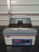 Fisher Scientific Isotemp 205 Digital Water Bath with Lid / FULLY TESTED - $265.50