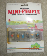 Vintage 1980s Bachmann HO Scale Sitting People Figures 42331 NOS #2 - $18.81
