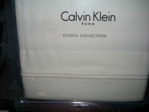 CALVIN KLEIN "classic cord sheeting "  2PC KING PILLOWCASES CREAM  Bnip - $68.89