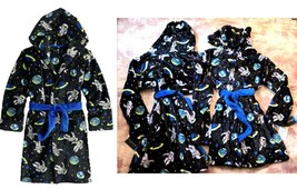 $38 Cuddle Duds Hooded Plush Fleece Boys Robe SPACE Astronaut Planets Soft L/M - £15.96 GBP