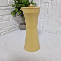 Vintage Tupperware Salad Dressing Cruet with Pour Spout – Model 1246-1 –... - $25.63 CAD