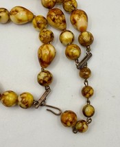 Vintage Marbled Yellow Brown Double Strand Bead Necklace Hook Clasp 50s ... - $257.99 MXN