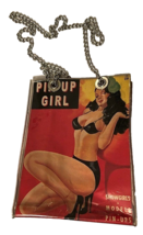 Far Nine Pin-Up Girl Models Vintage Vinyl Plastic Chain-Link Shoulder Purse - £12.76 GBP