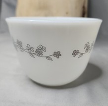 Corning Ribbon Bouquet Milk Glass Coffee Tea Cup Gray Flower 2.75" Replacement - $7.71