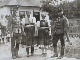 Hungarian Soldiers Troops Sweethearts Wives 1915 WWI 8x10 World War I Photo - £7.01 GBP