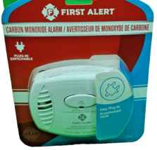 FIRST ALERT C0600 Plug-In Carbon Monoxide Detector - $299.86 MXN