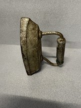 Vintage Cast Iron Geneva #7 Flat Iron Door Stop Paperweight - $12.30