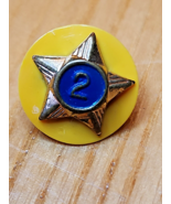 BSA Cub Scout 2 Year Service Star Pin With Yellow Disc Boy Scouts - £10.39 GBP